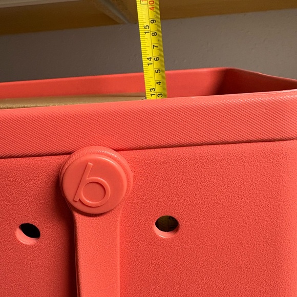 BOGG BAG Coral Tote Set with Perforated Design - Picture 11 of 14